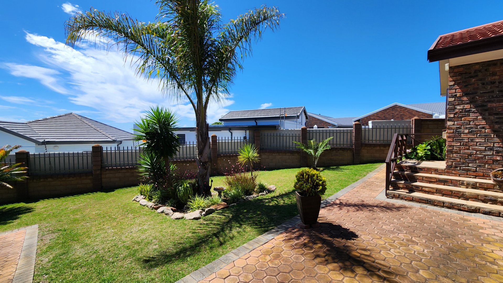 4 Bedroom Property for Sale in Hartenbos Heuwels Western Cape